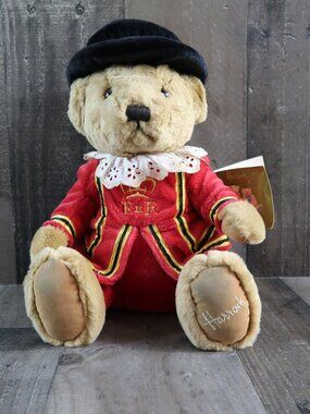 Harrods Knightsbridge Beefeater Teddy Bear London Guard Red & Black Outfit w/Tag
